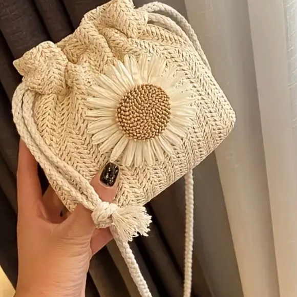Boho Stylish And Convenient Woven Shoulder Bag With Flower Decoration Khaki - Picture 3 of 10